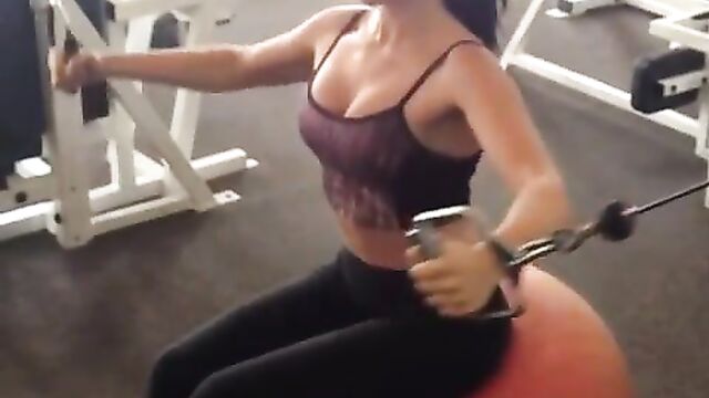 Jessica Lowndes sexy workout clip