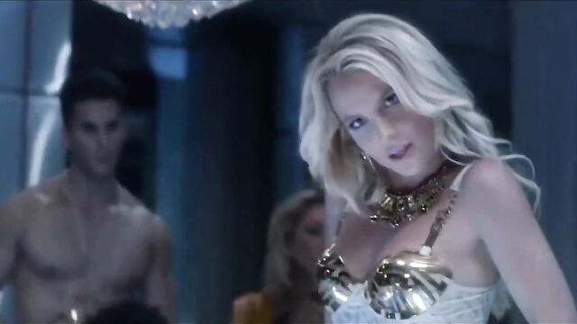 Britney VS Fergie Porn Music