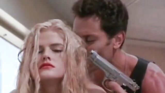 Anna Nicole Smith Busty Boobs ScandalPlanetCom