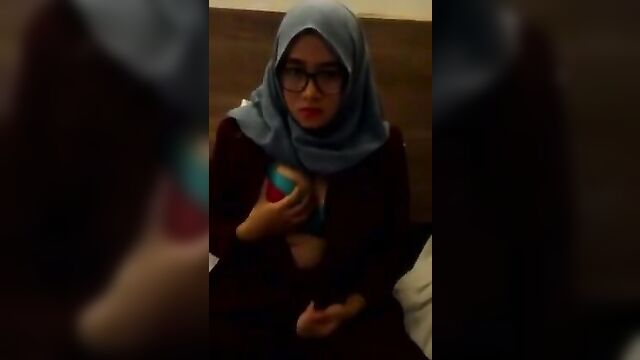 Melayu - awek Tudung sangap 1