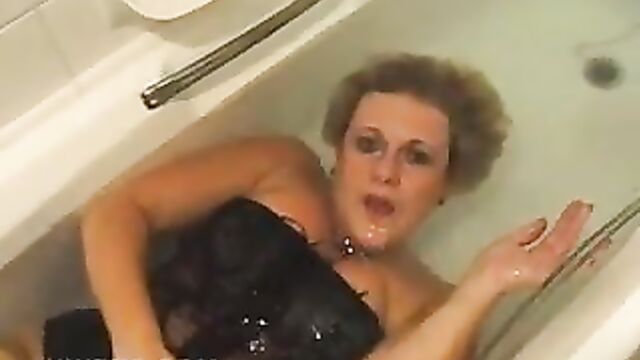 Underwater bath tub fun