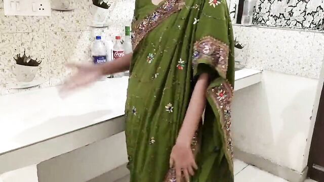 Indian Hot Stepmom has hot sex with stepson in kitchen! Father doesn't know, with clear Audio, Indian Desi stepmom dirty