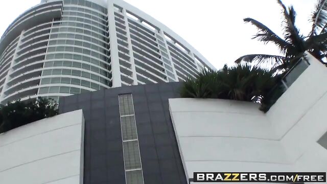 Day with a Pornstar - Nikki Benz Levi Cash - In Miami