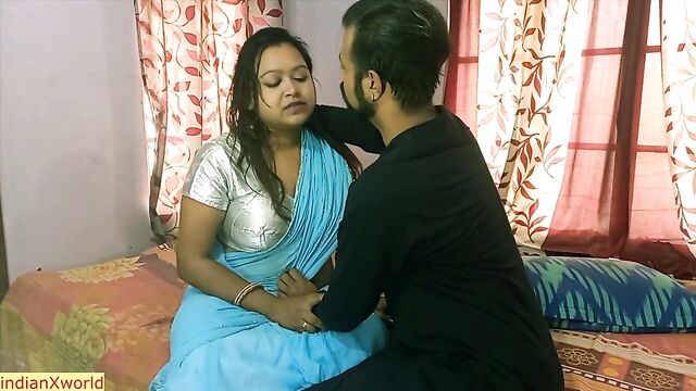 Desi hot bhabhi having sex secretly with house owner’s son!! Hindi webseries sex