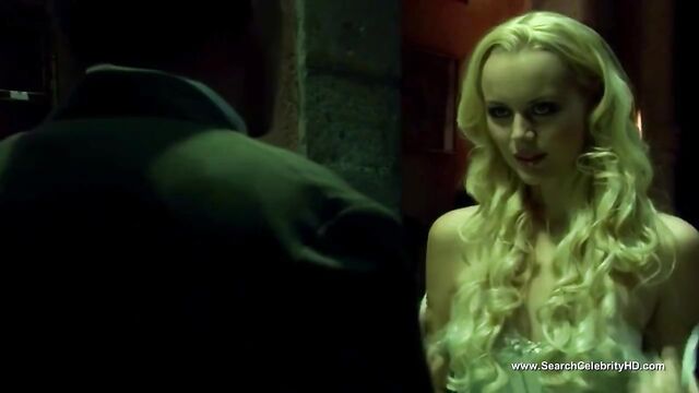 Helena Mattsson nude - Species 2 - The Awakening