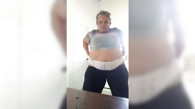 Abuela nalgona