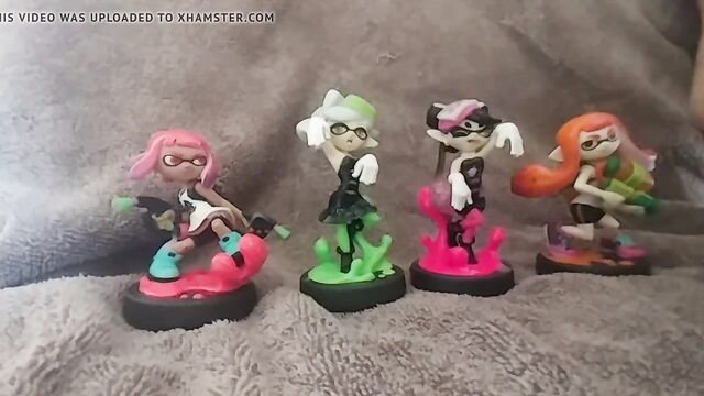 Cumming on 4 Squid Girl Amiibo!