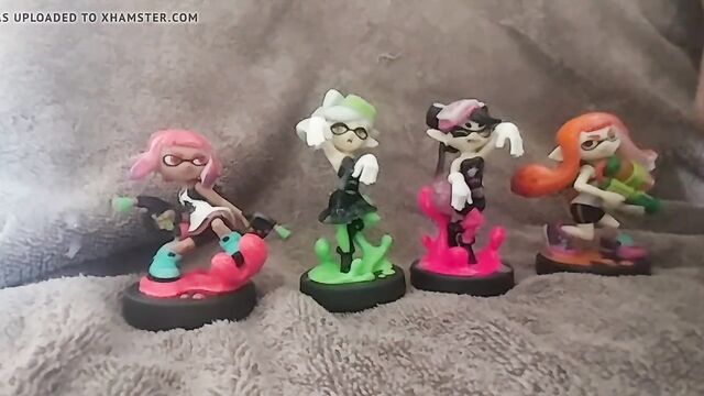 Cumming on 4 Squid Girl Amiibo!