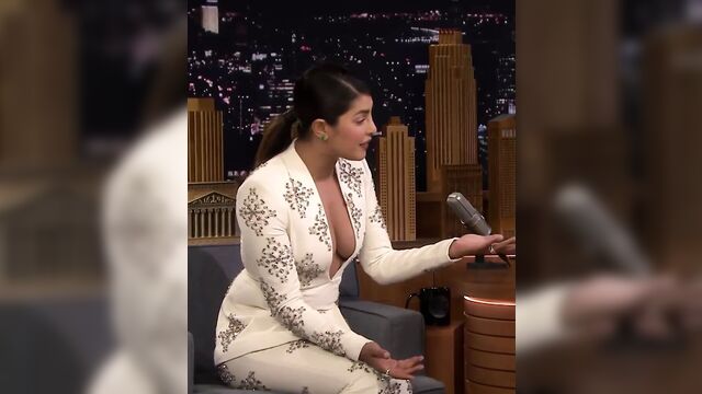 Priyanka Chopra Hot Edit, Full HD - Jimmy Fallon (With Talk)