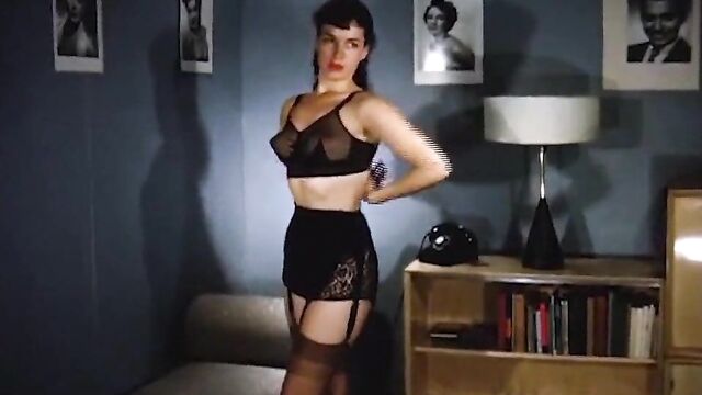 Bettie Page - Sleepy Striptease vintage 1950s stockings
