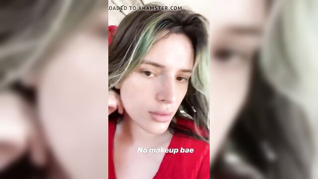 Bella Thorne facial