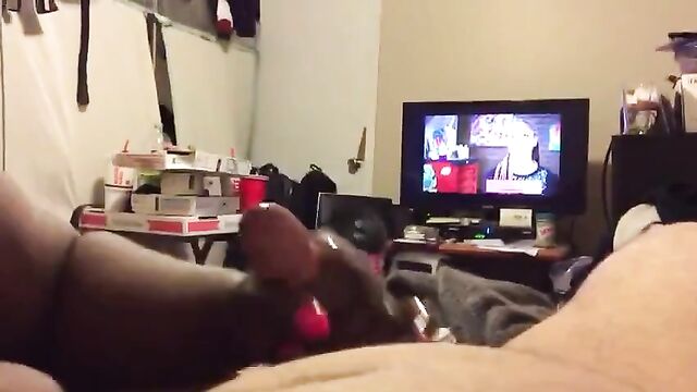 Hot ebony handjobs white hubby in front of tv - huge nut