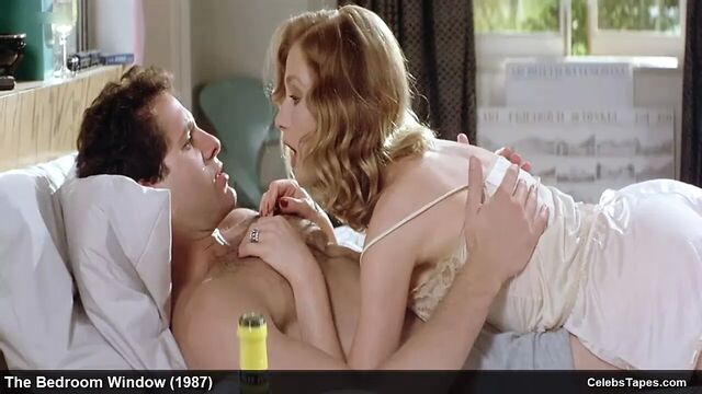 Isabelle Huppert & Elizabeth McGovern full nude & sexy scene