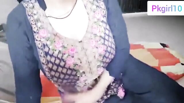 Hot desi sexy girl ko choda maza a gya - Hot pakistani teacher first time sex - Desi porn - Freetimeanal - Pkgirl10