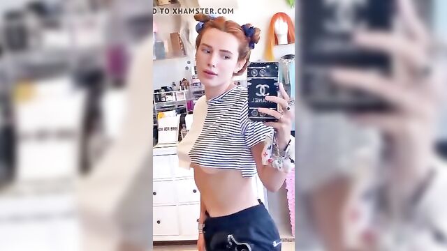 Bella Thorne - Underboob selfie 6-10-2020