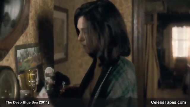 Rachel Weisz, nude sex in one scene and sexy in another