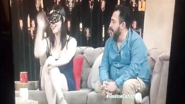 Hotwife interviewed in mexican TV