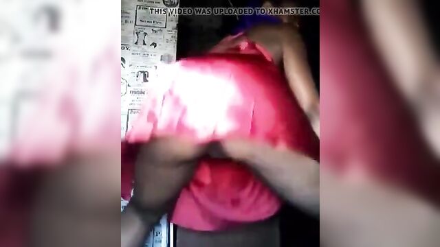 Thotpocket twerk upskirt nn