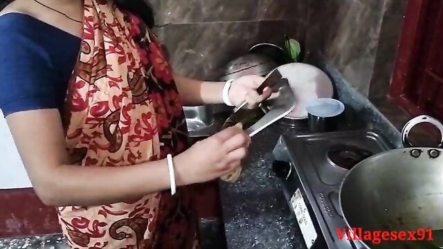 Indian Red Saree Wife Fuck With Hard Fucker ( Official Video By Villagesex91 )