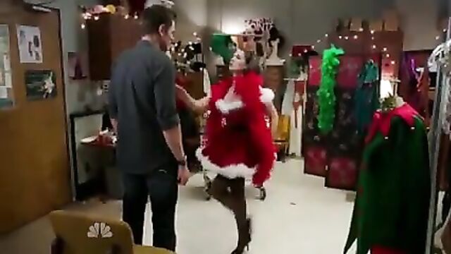 Alison Brie - Community 04. Annie's Christmas Song.