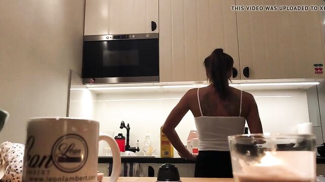 Perfect Pokies on the Kitchen Cam, Braless Sylvia and her Am