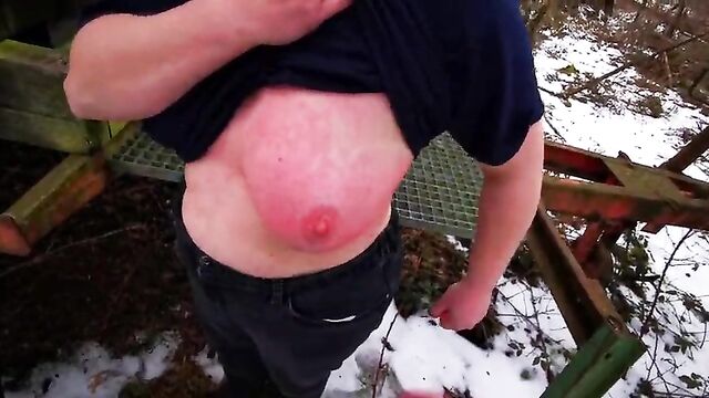 Titslapping World Record - Part 6 - Tits and snow