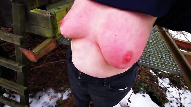 Titslapping World Record - Part 6 - Tits and snow