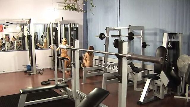 Polish nude girls at a gym