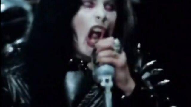 Cradle Of Filth - From The Cradle To Ensalve (Uncensored)