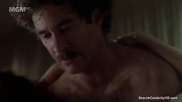 Mary Elizabeth Mastrantonio nude - The January Man