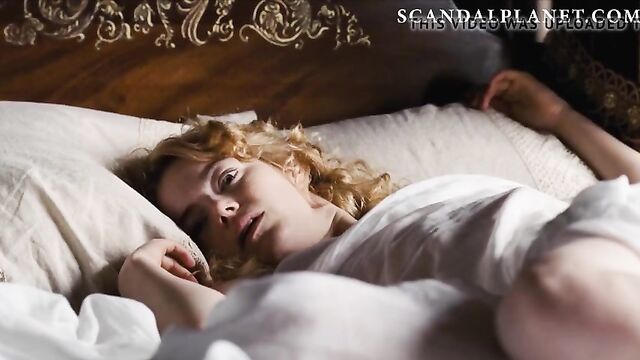 Emma Stone Sexy Scene in The Favourite On ScandalPlanet.Com