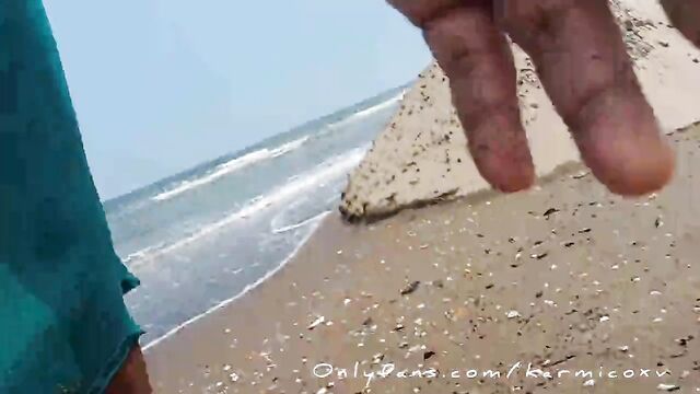 Pregnant slut Wife Shows Her pussy In Public Beach