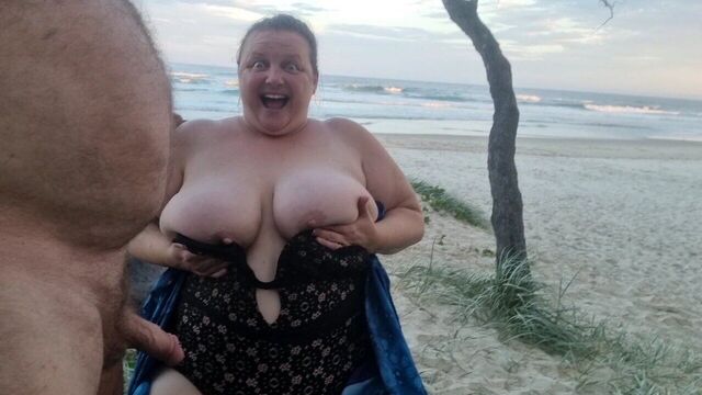 Horny Aussie Beach Slut