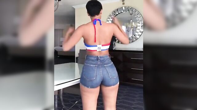Sexy Dominican booty in shorts