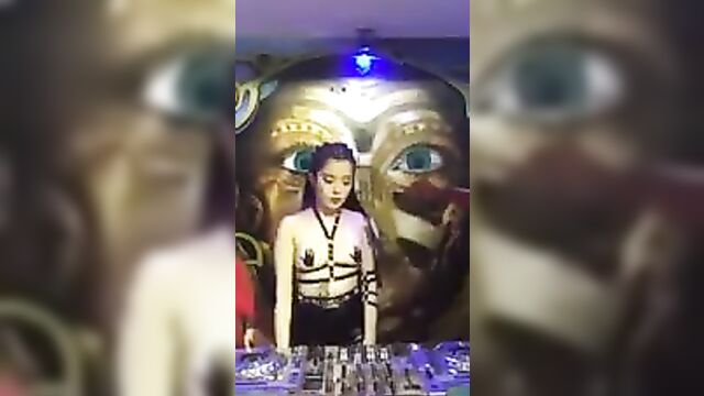 Vietnamese DJ