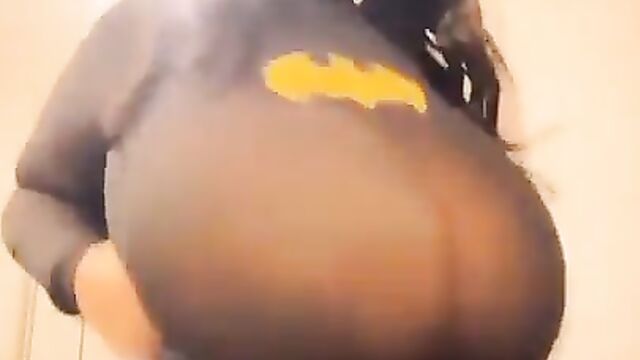 Titty Bounce