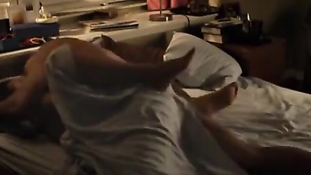 Kerry Washington - topless sex scene (M&C)