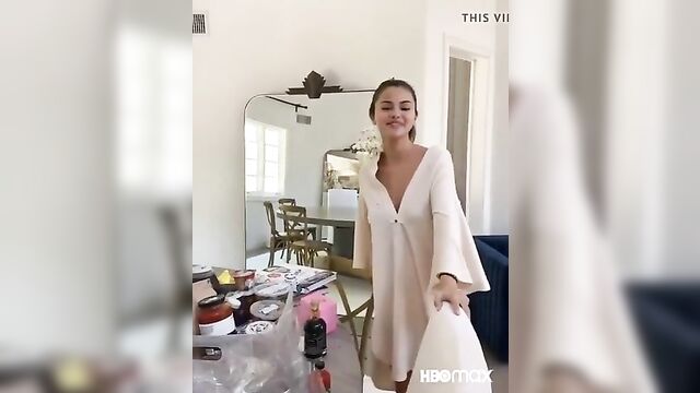 SELENA GOMEZ ... BRALESS BIRTHDAY !!!