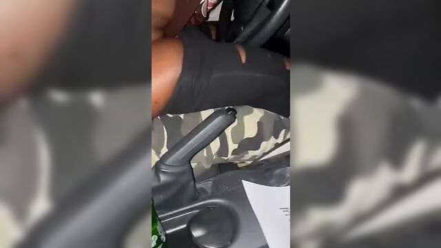 Indian driver fucks a Saudi girl in the car and tells him to throw your dick in my big ass