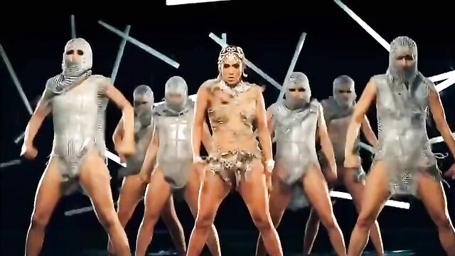 Jennifer Lopez strip dances