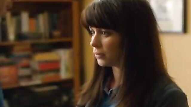 Eve Myles from Torchwood Cleavage in Broadchurch