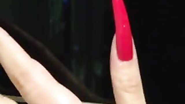 The most beautiful long nails in the world