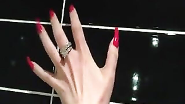 The most beautiful long nails in the world