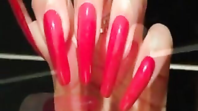 The most beautiful long nails in the world