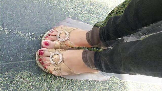 The most beautiful TOES in the World ! This is Unique !