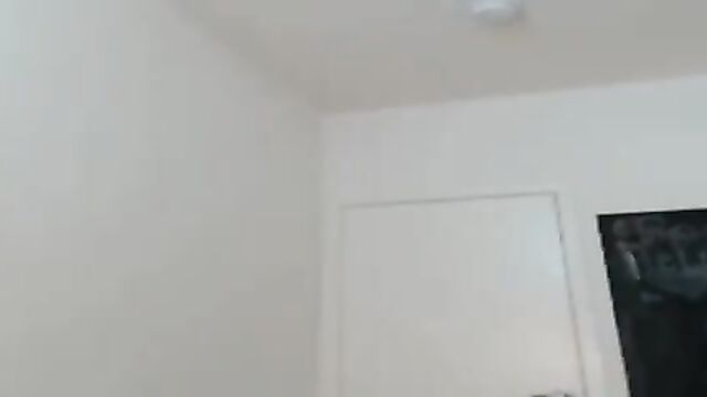 Cute ebony webcam