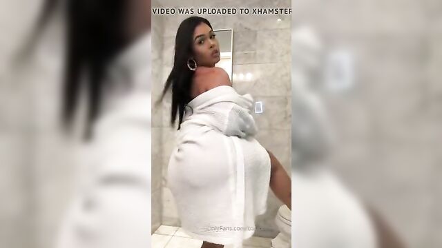 this latina is fucking bad