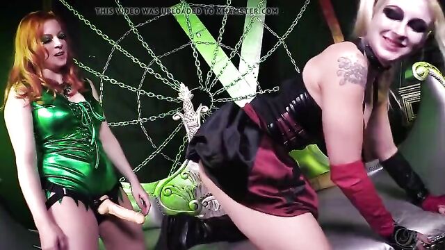 Harley Quinn & Poison Ivy Fuck Batman -HouseoFyre