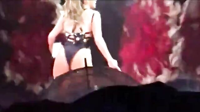 Jennifer Lopez Twerking 2016