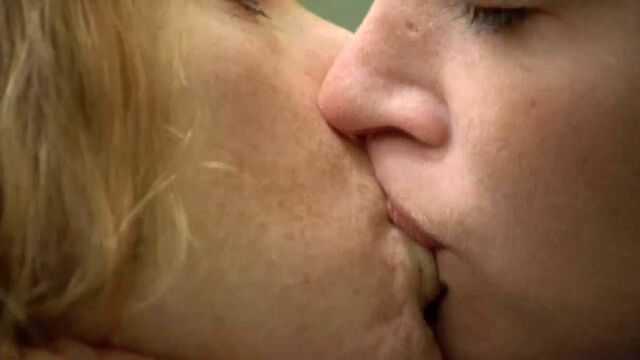 Emily Blunt & Natalie Press Lesbian Kiss on ScandalPlanetCom
